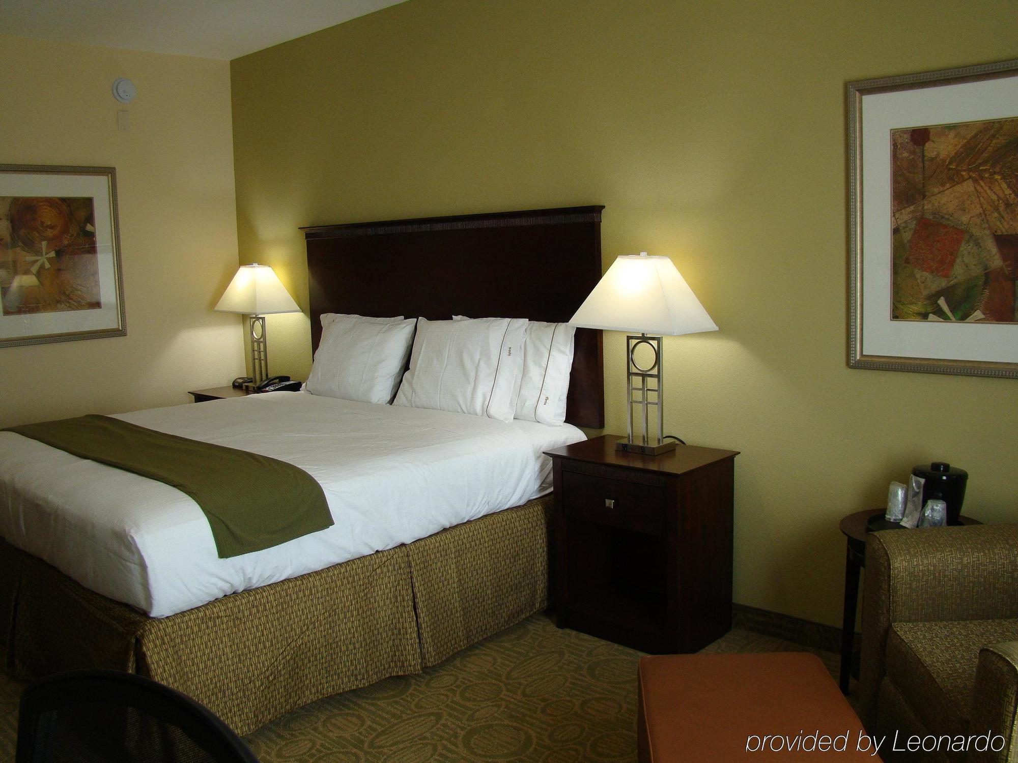 Holiday Inn Express & Suites Brownfield Cameră foto