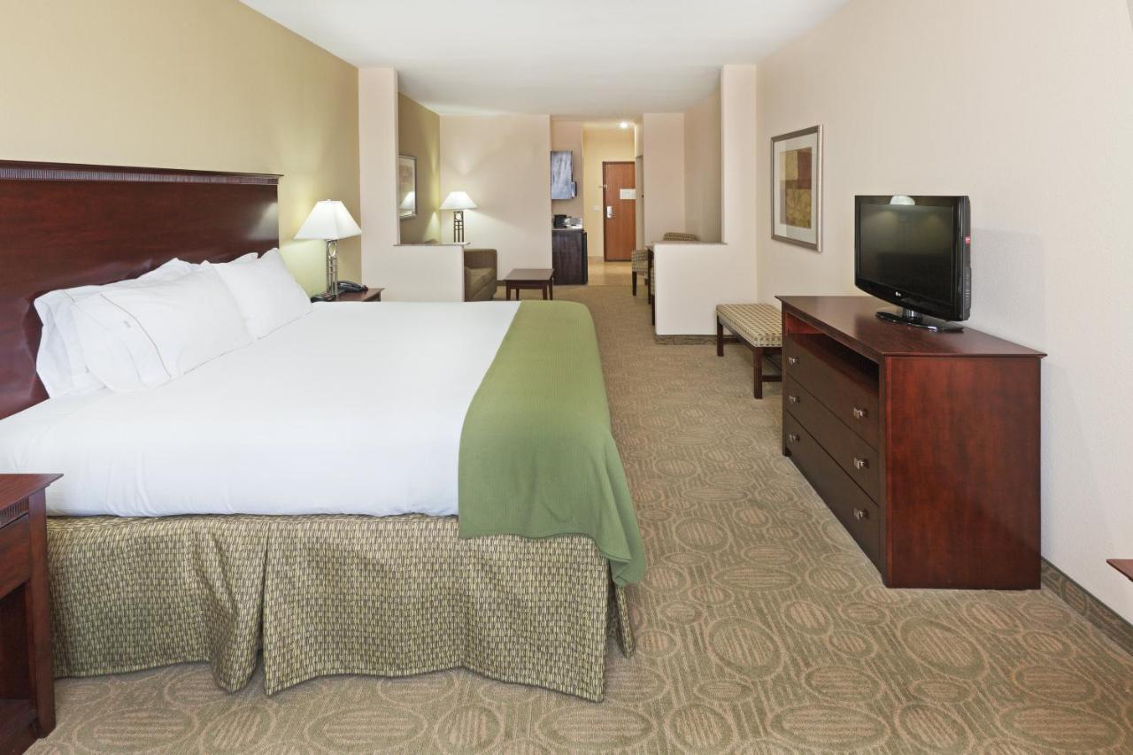 Holiday Inn Express & Suites Brownfield Exterior foto